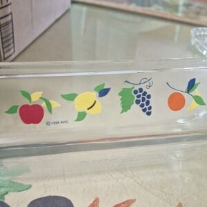Anchor Hocking 2Quart Glass Baking/searving Dish with Colorful Fruit Design